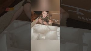 Монитор Philips 32M1C5500VL вскрытие и внешний вид.