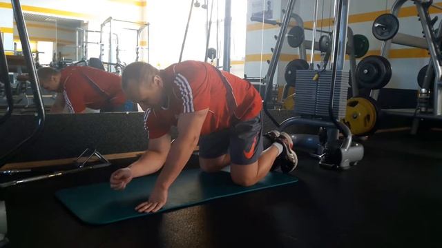 Сеть Клубов "С-фитнес" Топ 10 вредных советов по фитнес тренингу. Ягодицы. смотреть онлайн