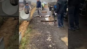 Заезд на участок из 6 плит , монтаж бетонных лотков