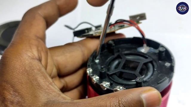 how to repair bluetooth speaker || bluetooth speaker on but not sound || bluetooth speaker repair смотреть онлайн