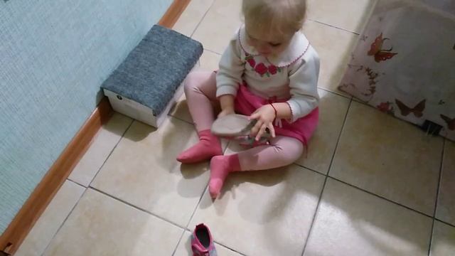 Дочкино кино   ( детская банкетка за 5 минут )