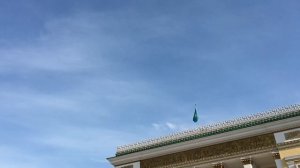 Алматы. Фонтаны возле Оперного театра. 72 день карантина