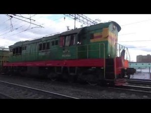 ЧМЭ3-2856 с товарным составом