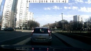 Дебил на встречке на ул  Малыгина