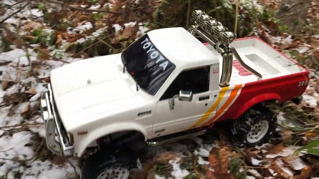 Tamiya HiLUX - самая красивая трофи модель. смотреть онлайн