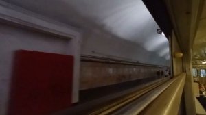 Номерной с БПСН на станции метро Новокузнецкая! Вид из окна!