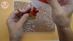 Осенний кленовый лист из бумаги в технике квиллинг. Осенняя открытка