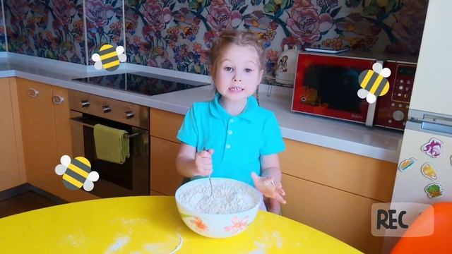 ПЕРВОЕ ВИДЕО НА КАНАЛЕ. Дети готовят паски краффины. РЕЦЕПТ. Как собрать электросхему?