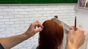 Женская стрижка на кудрявые волосы.Градация.Слои