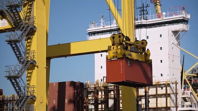 Полярный медведь на ПКТ. Обработка судна NEW NEW POLAR BEAR, которое пойдет через Севморпуть в КНР. смотреть онлайн