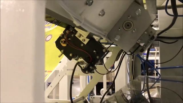 Автомат для фасовки стирального порошка с прорубной ручкой смотреть онлайн