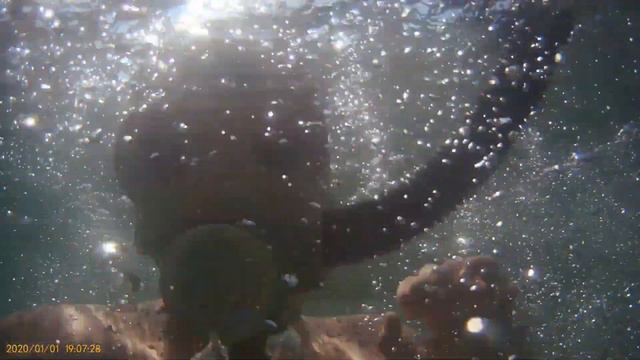 Зделали самодельный акваланг. Ныряем в глубины затопленного карьера. ☢️✅☢️ смотреть онлайн