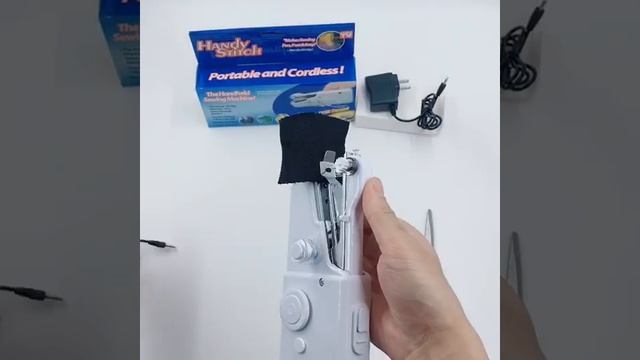 Ручная швейная машинка.