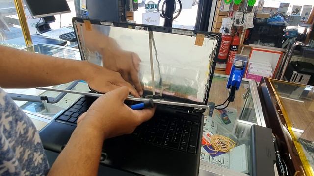 TOSHIBA SATELLITE C660 SCREEN REPLACEMENT смотреть онлайн