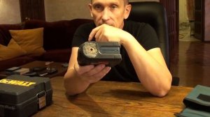 Лазерные уровни BOSCH BL2L и DEWALT O822.