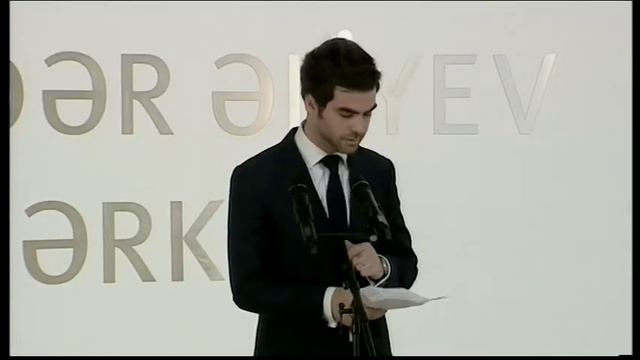 Открылась персональная выставка известного французского фотографа Анри Картье-Брессона смотреть онлайн