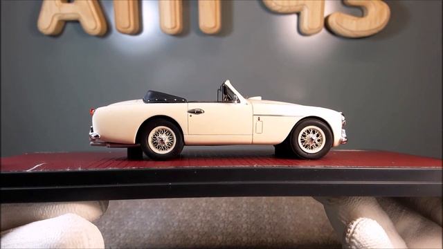 Aston Martin DB2/4?️Matrix?️РетроКлассика 1:43 смотреть онлайн