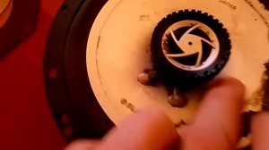 Почему хрипит колонка с целой мембраной