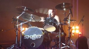 Skillet - Jen Ledger drum solo (Live Quincy, IL)
