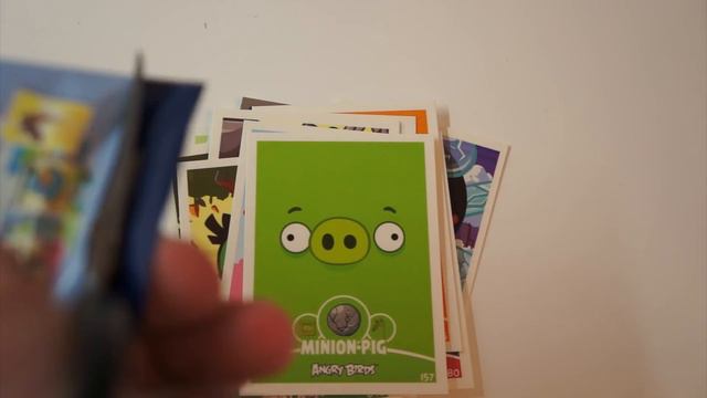 Angry Birds Trading Cards Booster Unboxing смотреть онлайн