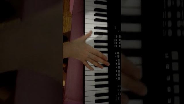 Маленькой ёлочке холодно зимой ❄❄❄ смотреть онлайн