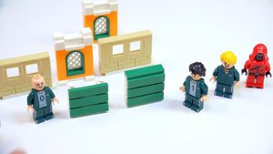 "ЛЕГО" ИГРА В КАЛЬМАРА/ КРАСНЫЙ - ЗЕЛЕНЫЙ СВЕТ  / "LEGO" SQUID GAME