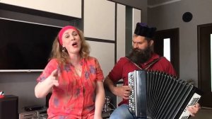 "Черёмуха цветёт", (песня о любви под баян). Поёт Анна Миличкина.