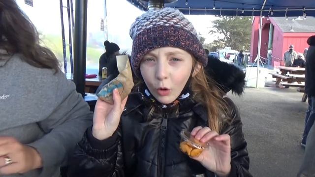 Bodega Bay Vlog: We tried the best fish and chips! смотреть онлайн