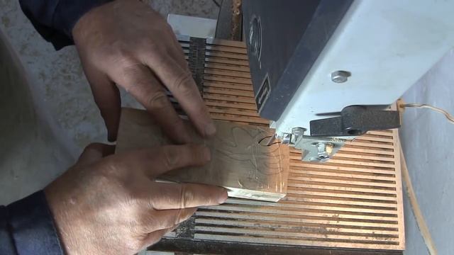 Как вырезать оленя на ленточной пиле. How to make deer on bandsaw смотреть онлайн