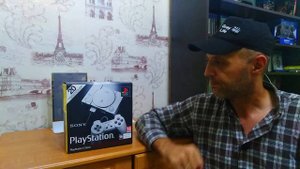 Купил в коллекцию Sony PlayStation Classic за 1914 рублей. Мини PS1 20 игр
