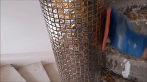 Затирка швов мозаики с декоративной добавкой золотистого цвета