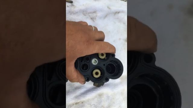 Четырёх контурный кран ..... сборка - разборка.....что внутри....
