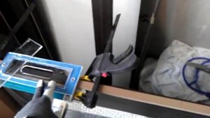 Установка дверей - Врезка трех скрытых петель по шаблону