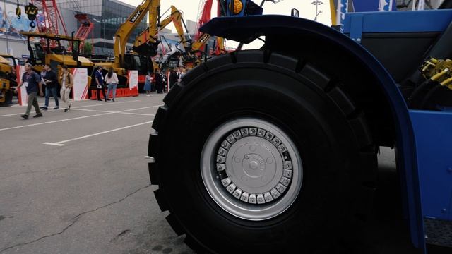 Обзор на электрический Ричстакер XCMG XCS4531E3  —  Только важное
