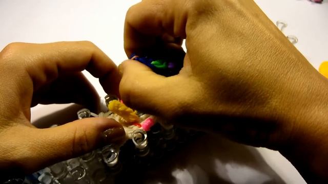 Единорог 3D на станке из резинок Rainbow Loom Unicorn