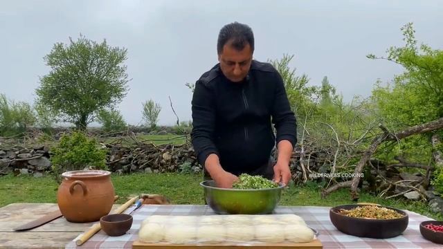 Вкусные кутабы с зеленью на природе
#Кулинария #КавказскаяКухня #шашлыки