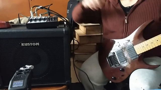 Как подключить микшер к комбику. Маленький микшер на аккумуляторе расширяет возможности комбика смотреть онлайн