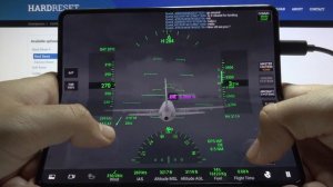 Играем в игру rfs real flight simulator на телефоне SAMSUNG Galaxy Z Fold3 5G.