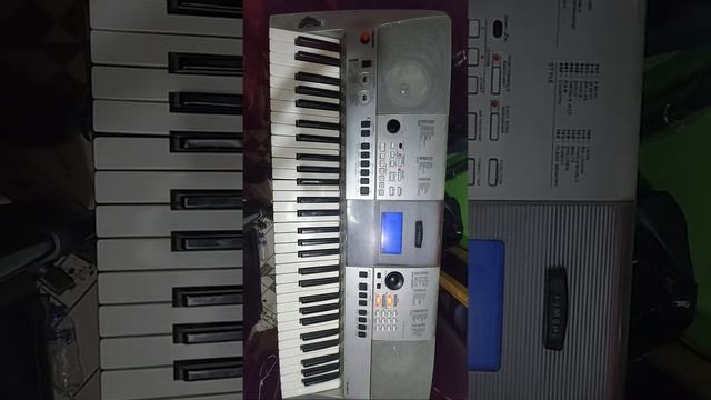 Notas y Acordes En PIANO. para principiantes. Mayor y Menor. смотреть онлайн