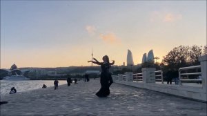 Чеченская Лезгинка 2024 Девушка Танцует Потому Что Я Влюблен ALISHKA Lezginka Chechen Baku Bulvar