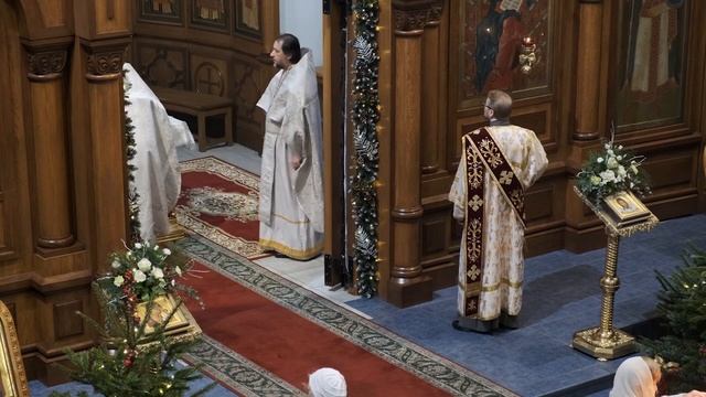 07.01.2020 Рождественская Божественная Литургия в храме Успения Пресвятой Богородицы /Блокадный хра смотреть онлайн
