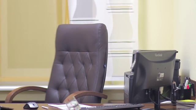 Буровики не тратят время на очереди, они дарят его любимым! (720p).mp4