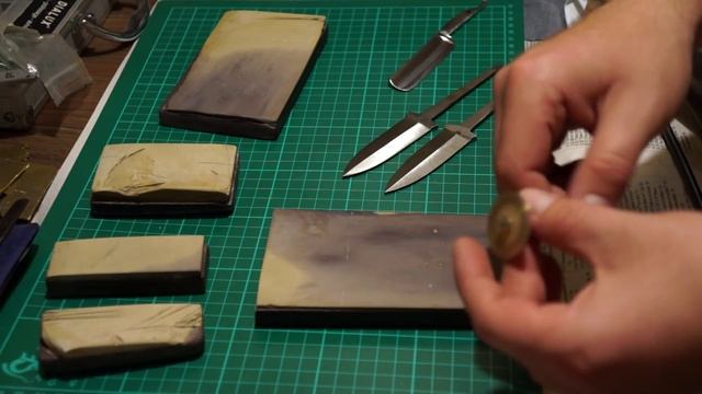 О Бельгийских камнях сланцах клинки для ножа опасные бритвы