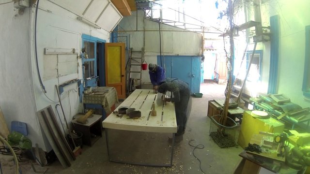 +1  Table