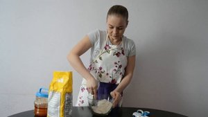 Как сделать медовую лепешку при кашле