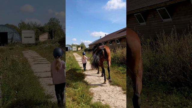 Настя пробует первый раз самостоятельно завести Джуника. ?