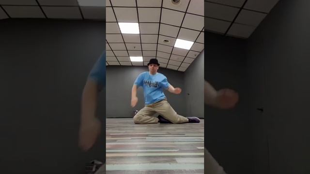 Bboy boog style popping dance