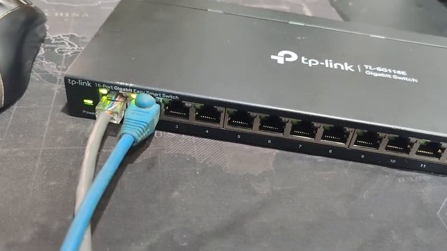 TP-Link TL-SG116E Easy Smart Switch Unboxing смотреть онлайн
