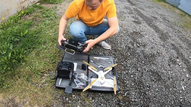 Восполнил свою потерю таким же квадрокоптером Hubsan H501S. Привязка нового пульта к квадрокоптеру.
