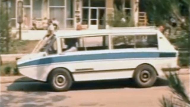 АВТОМОБИЛЬ АМФИМБИЯ ИХТИАНДР – УНИКАЛЬНАЯ ПЛАВАЮЩАЯ МАШИНА РОДОМ ИЗ СССР